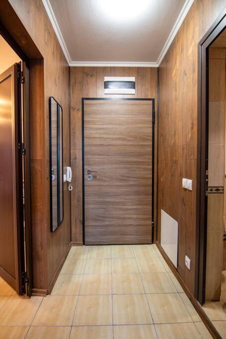 With Private Parking Apartament