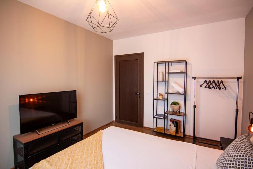 Apartament With Private Parking